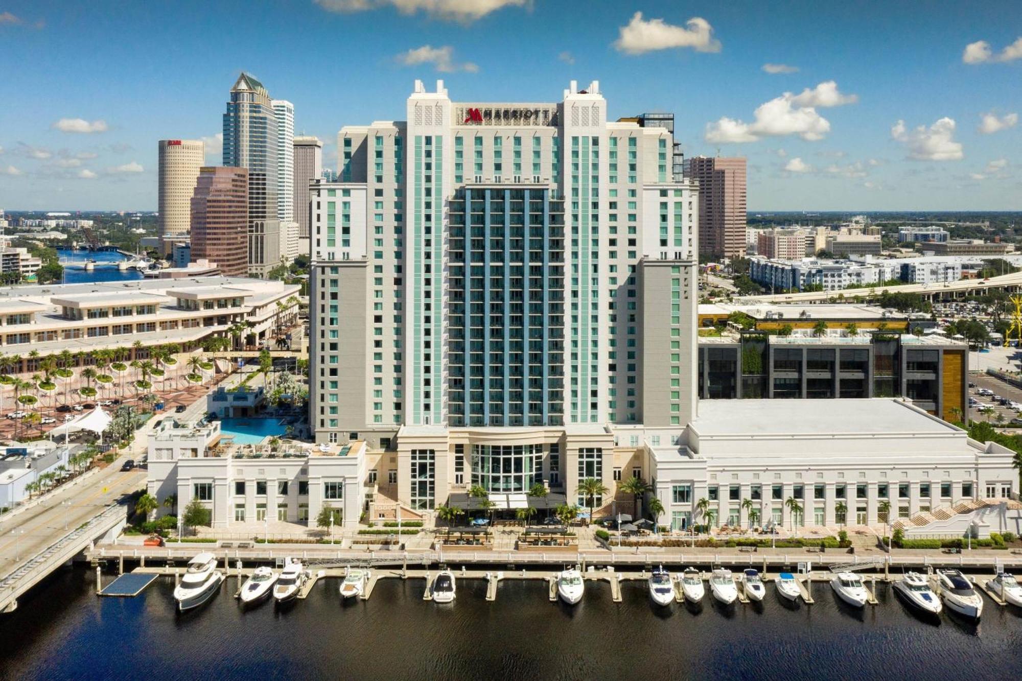 Отель Tampa Marriott Water Street Экстерьер фото