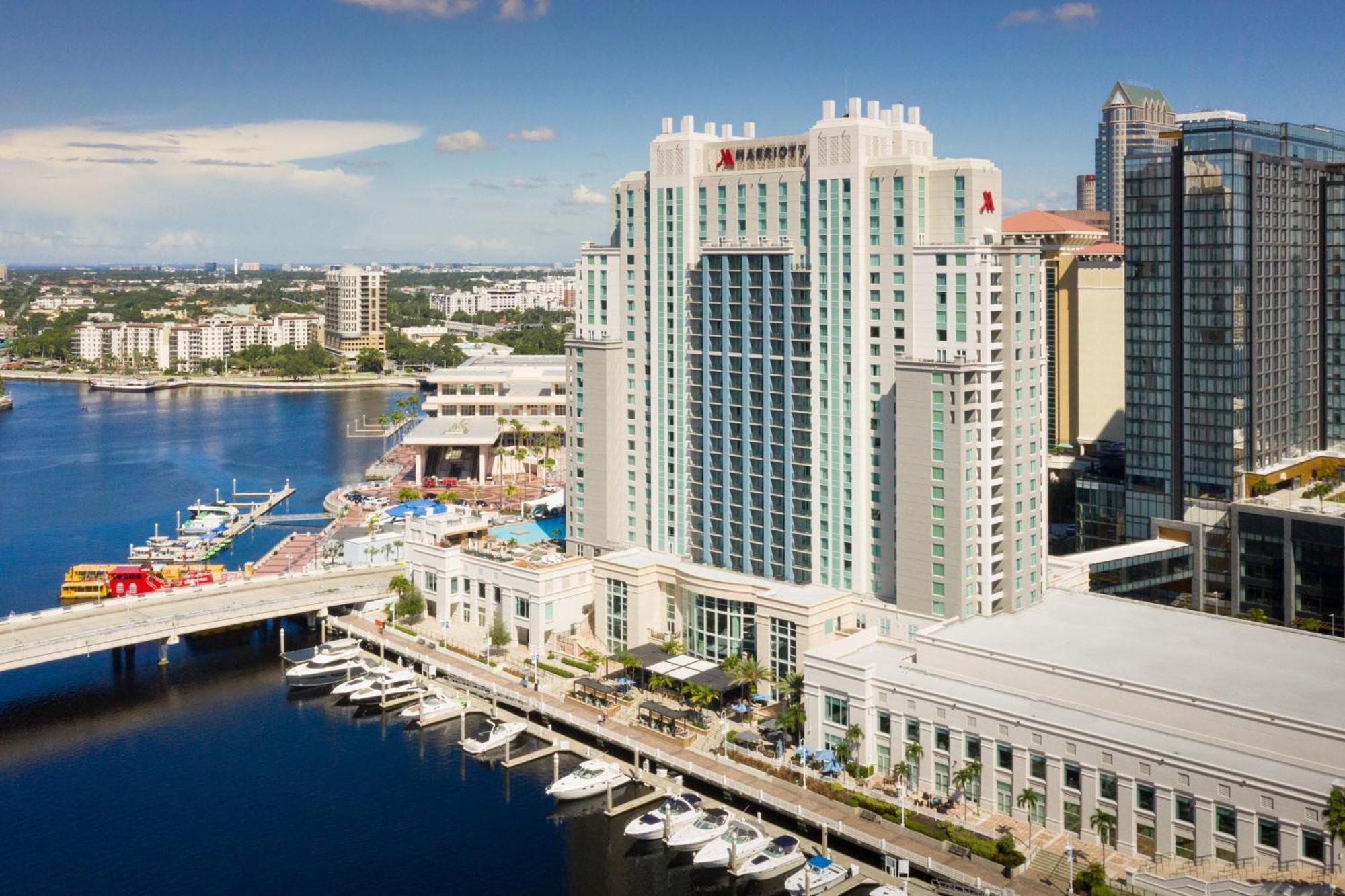 Отель Tampa Marriott Water Street Экстерьер фото